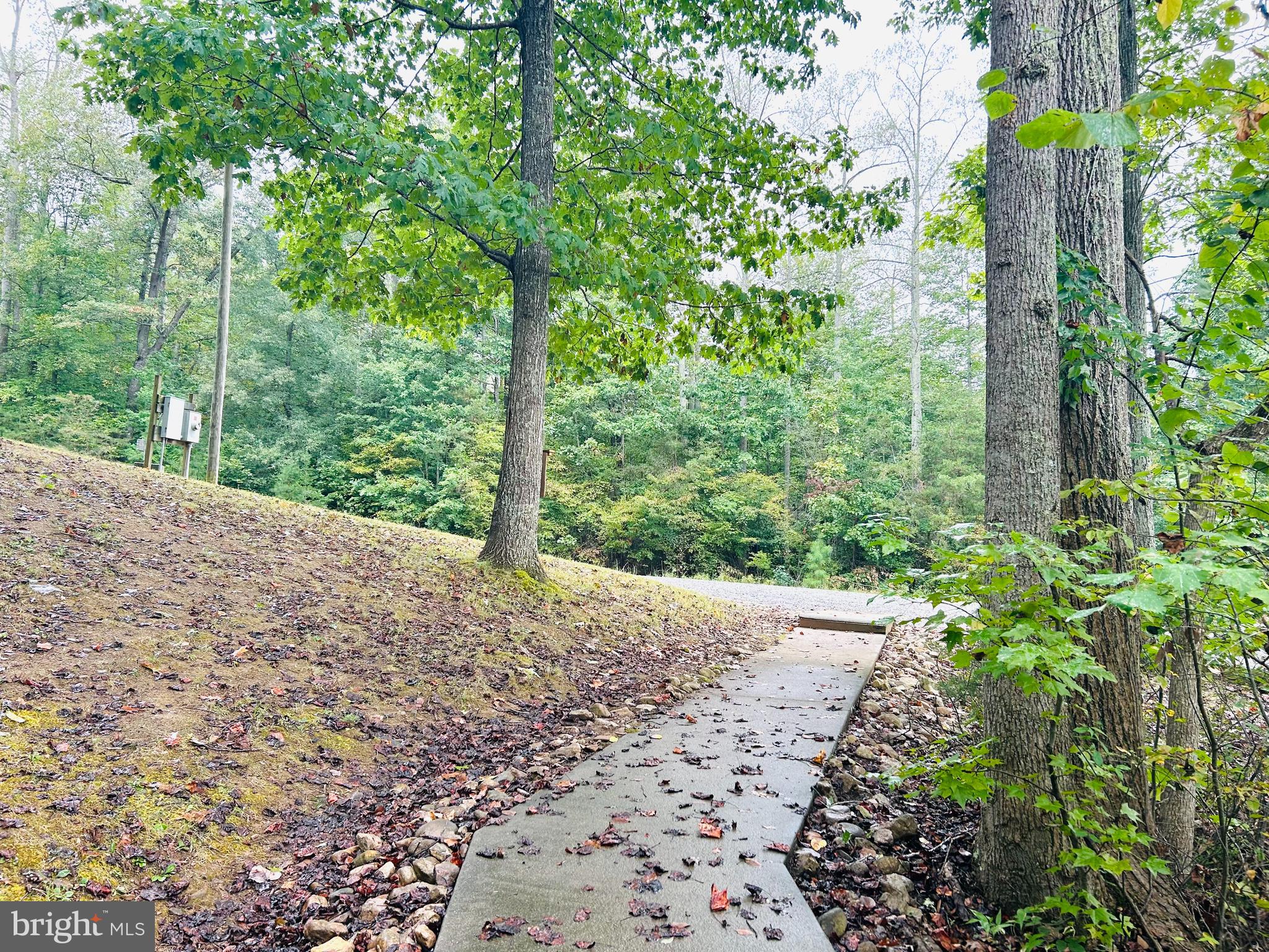 FRESHWATER ESTATES - Land