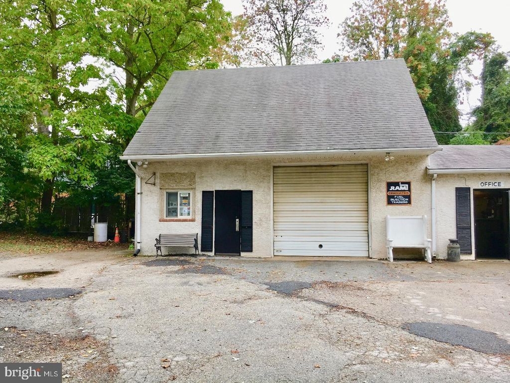 Photo of 100 Newell Street, MORTON, PA 19070 (MLS # PADE2106404)