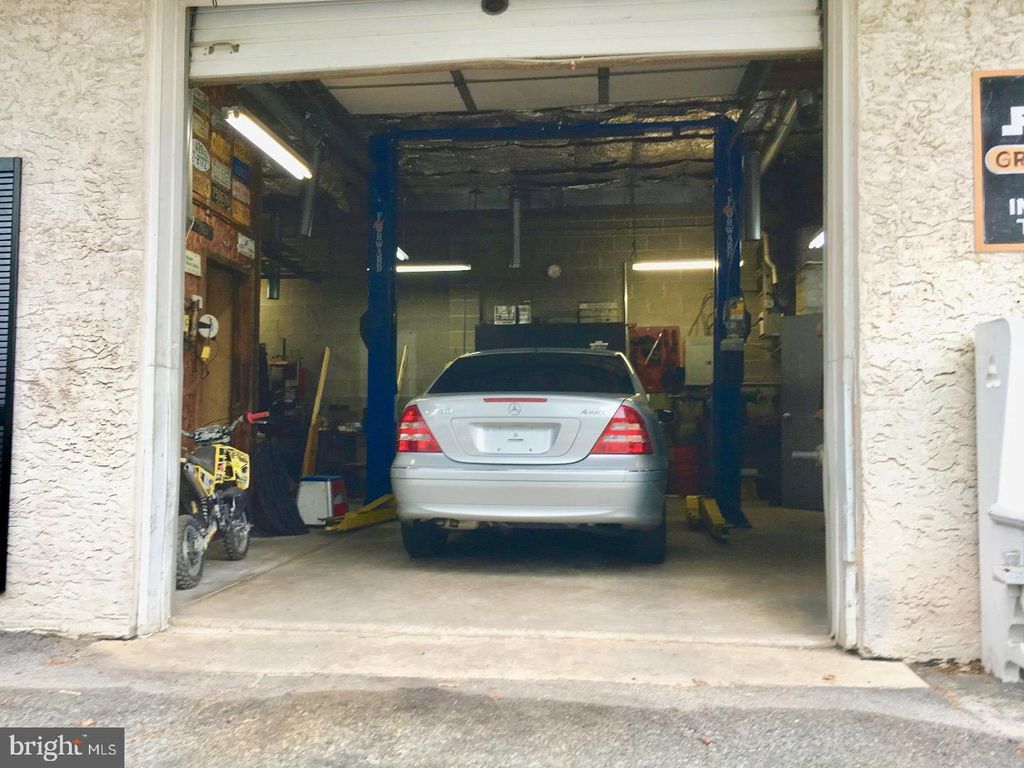 Photo of 100 Newell Street, MORTON, PA 19070 (MLS # PADE2106404)