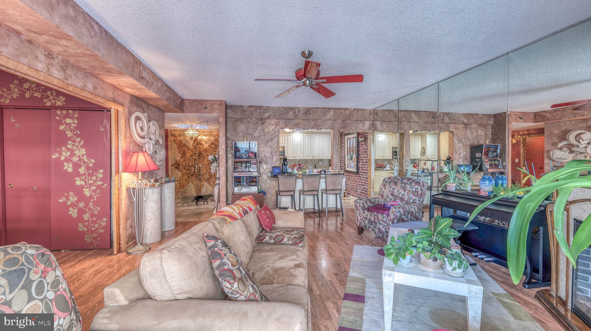 3101 BOARDWALK 3002-2