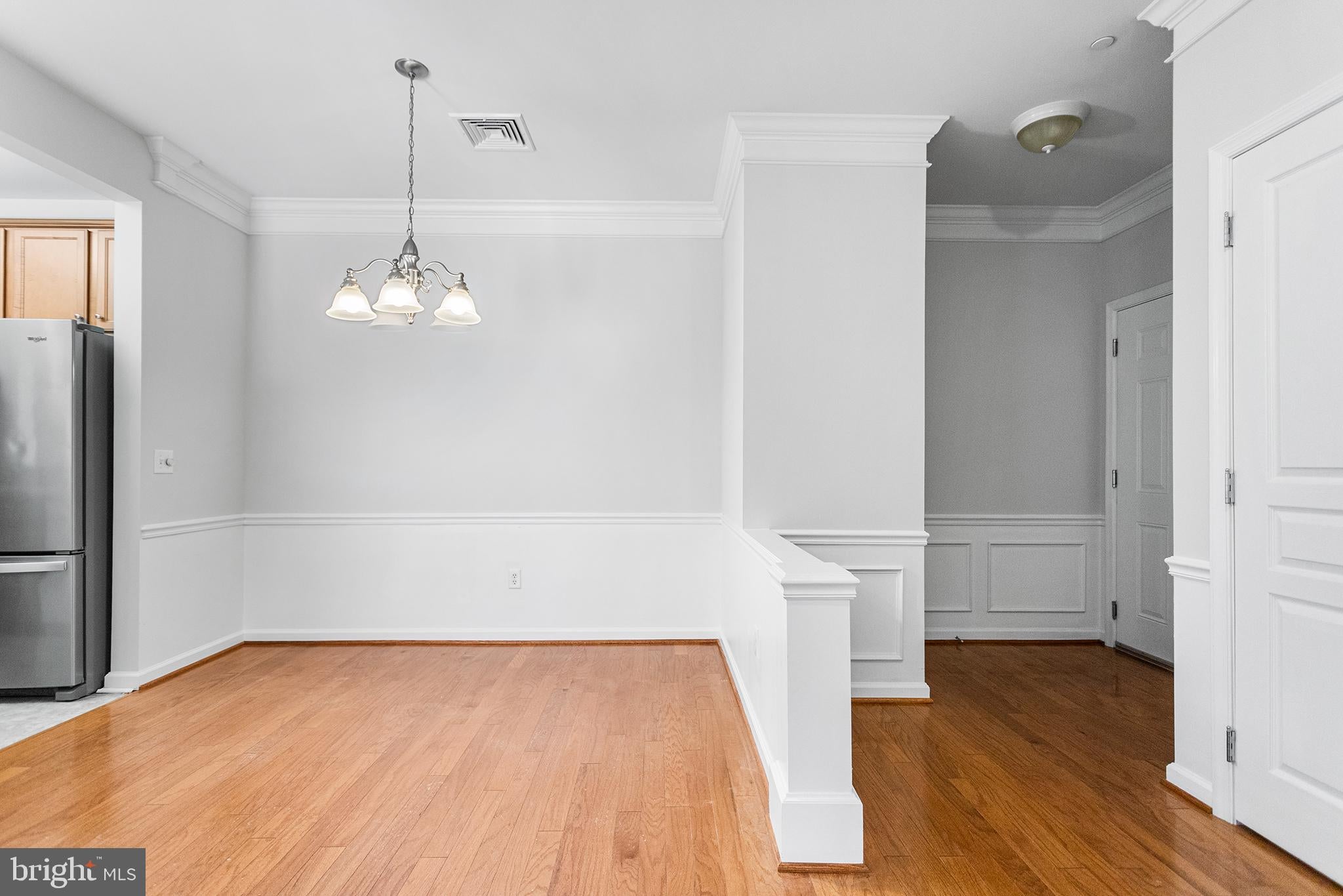 124 CREEKSIDE DRIVE 8