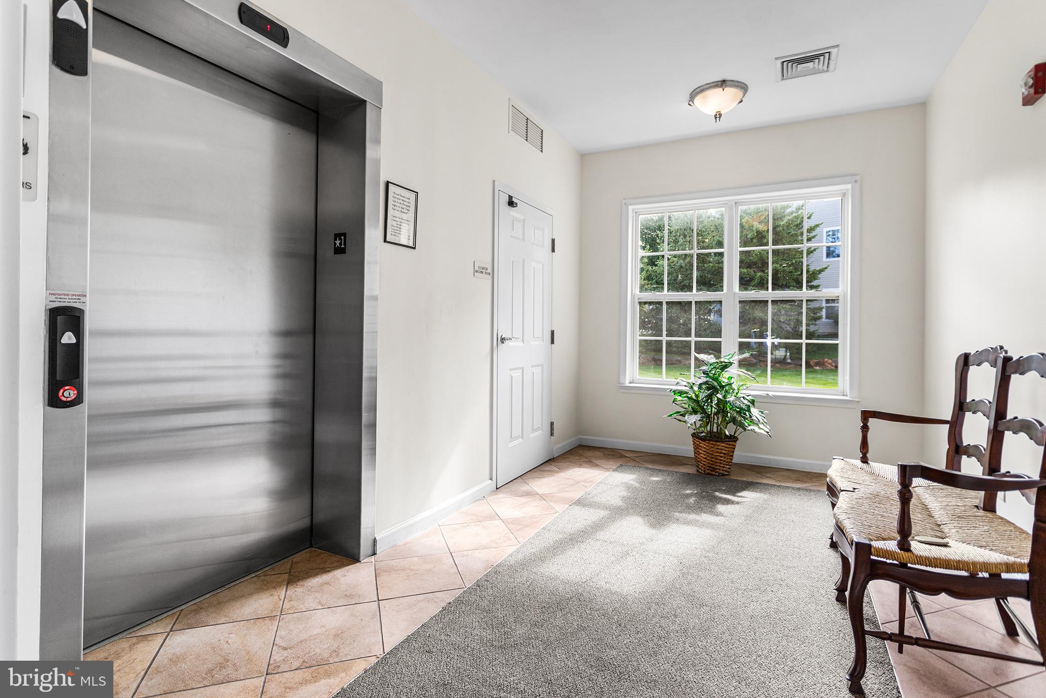 124 CREEKSIDE DRIVE 8