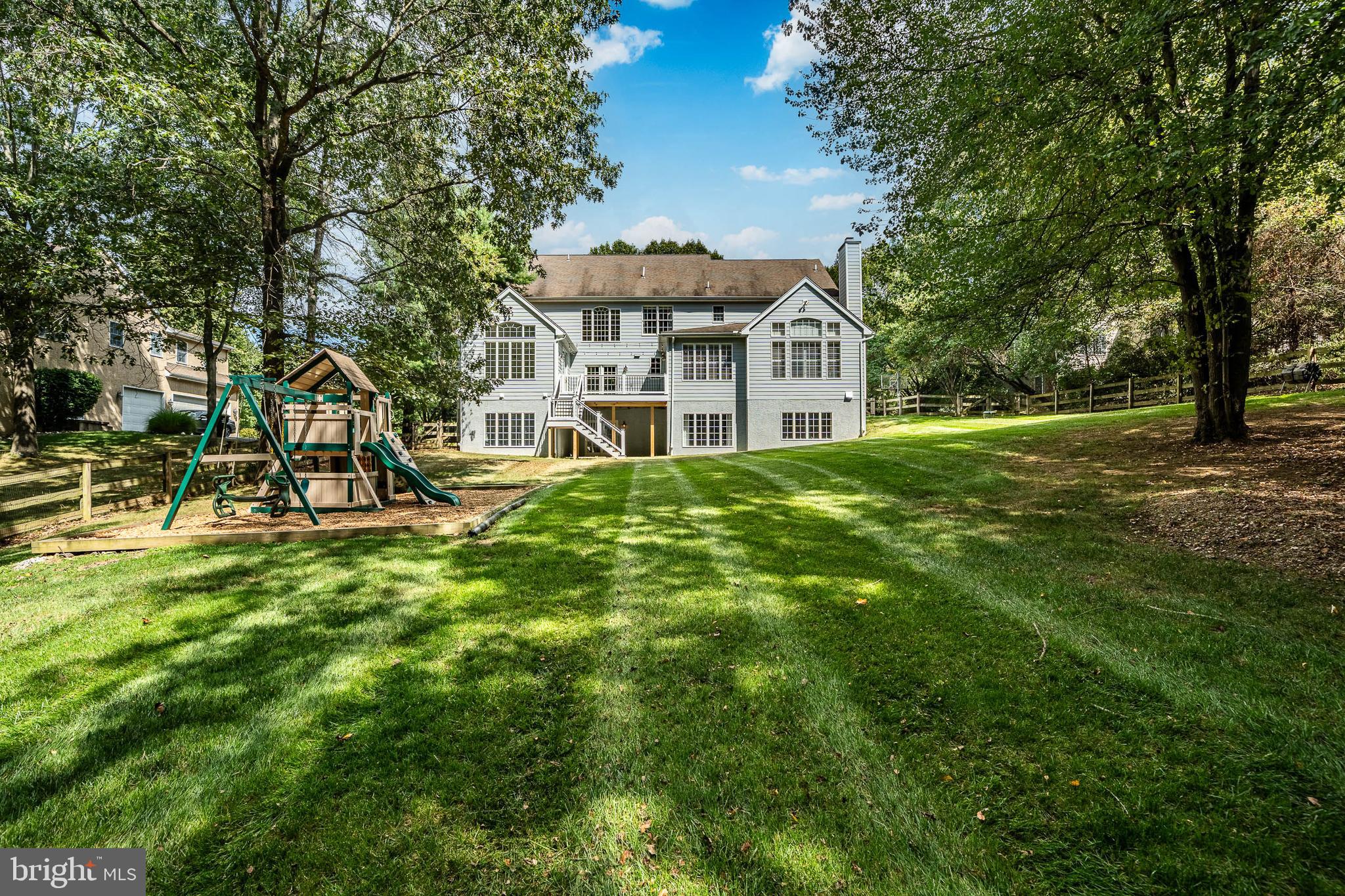 OAK HOLLOW - Residential