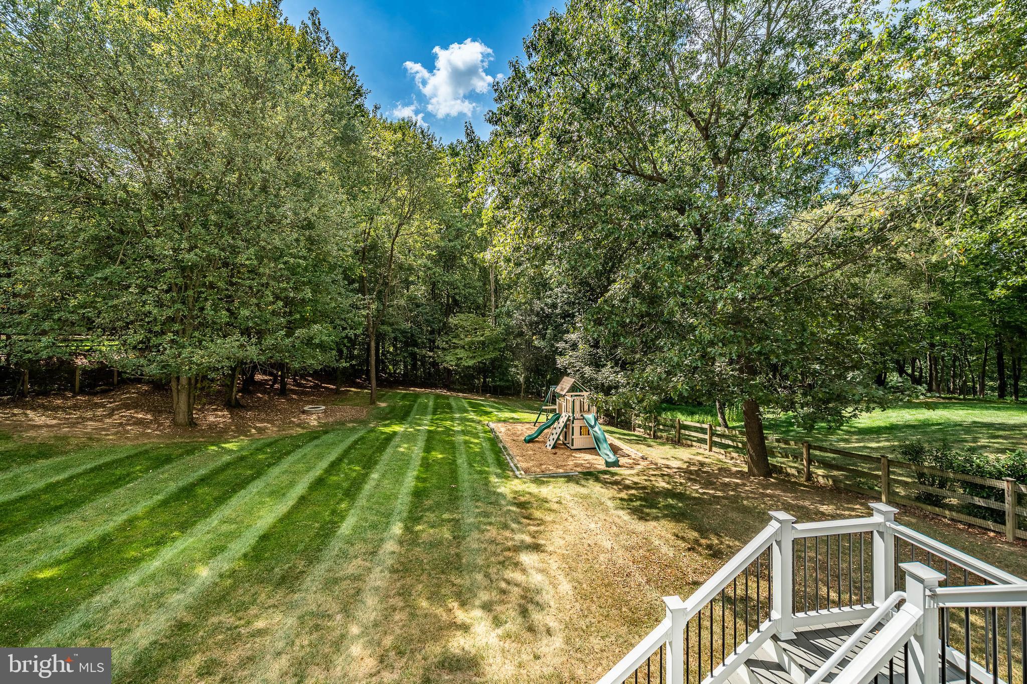 OAK HOLLOW - Residential