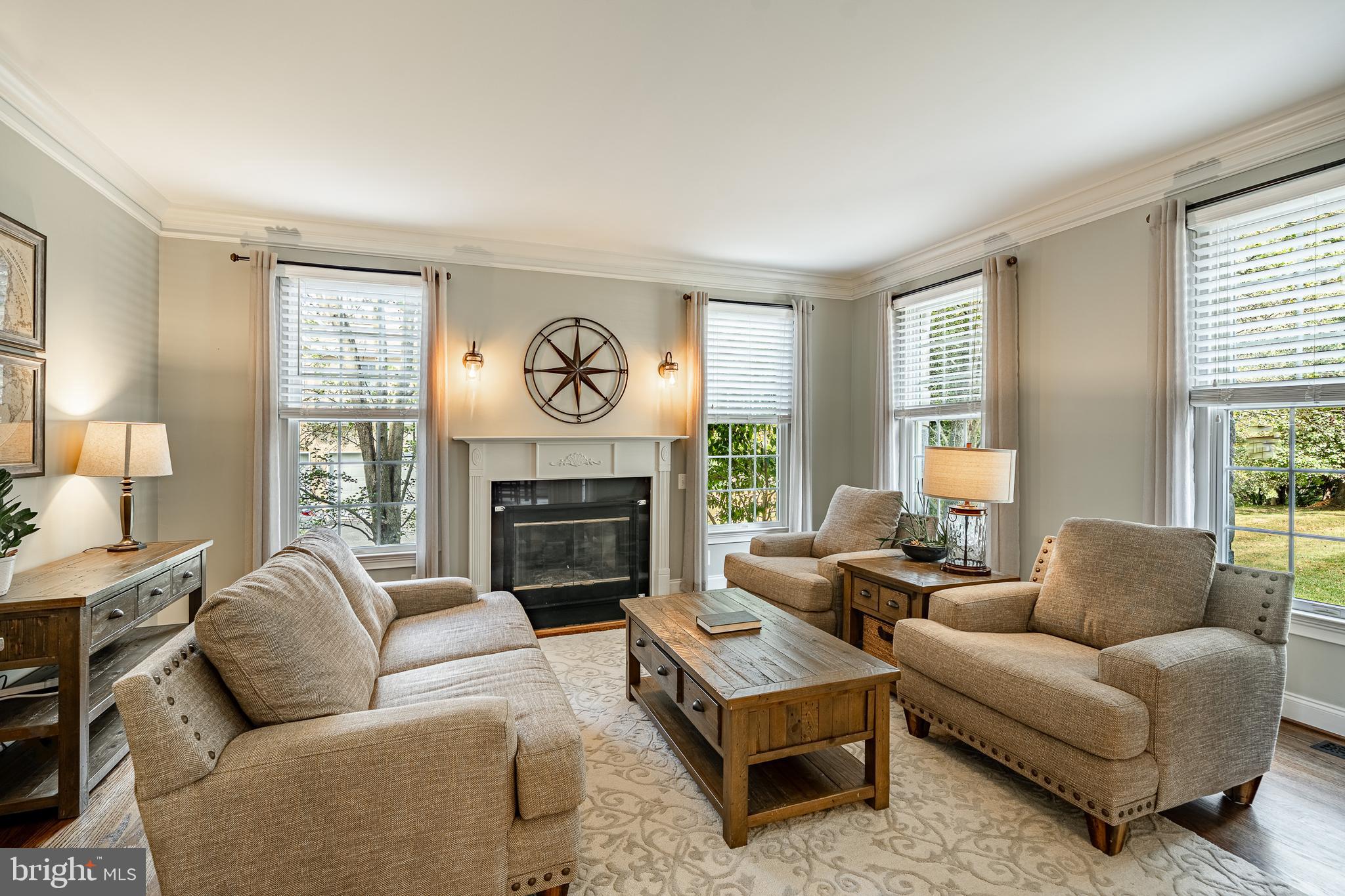 OAK HOLLOW - Residential