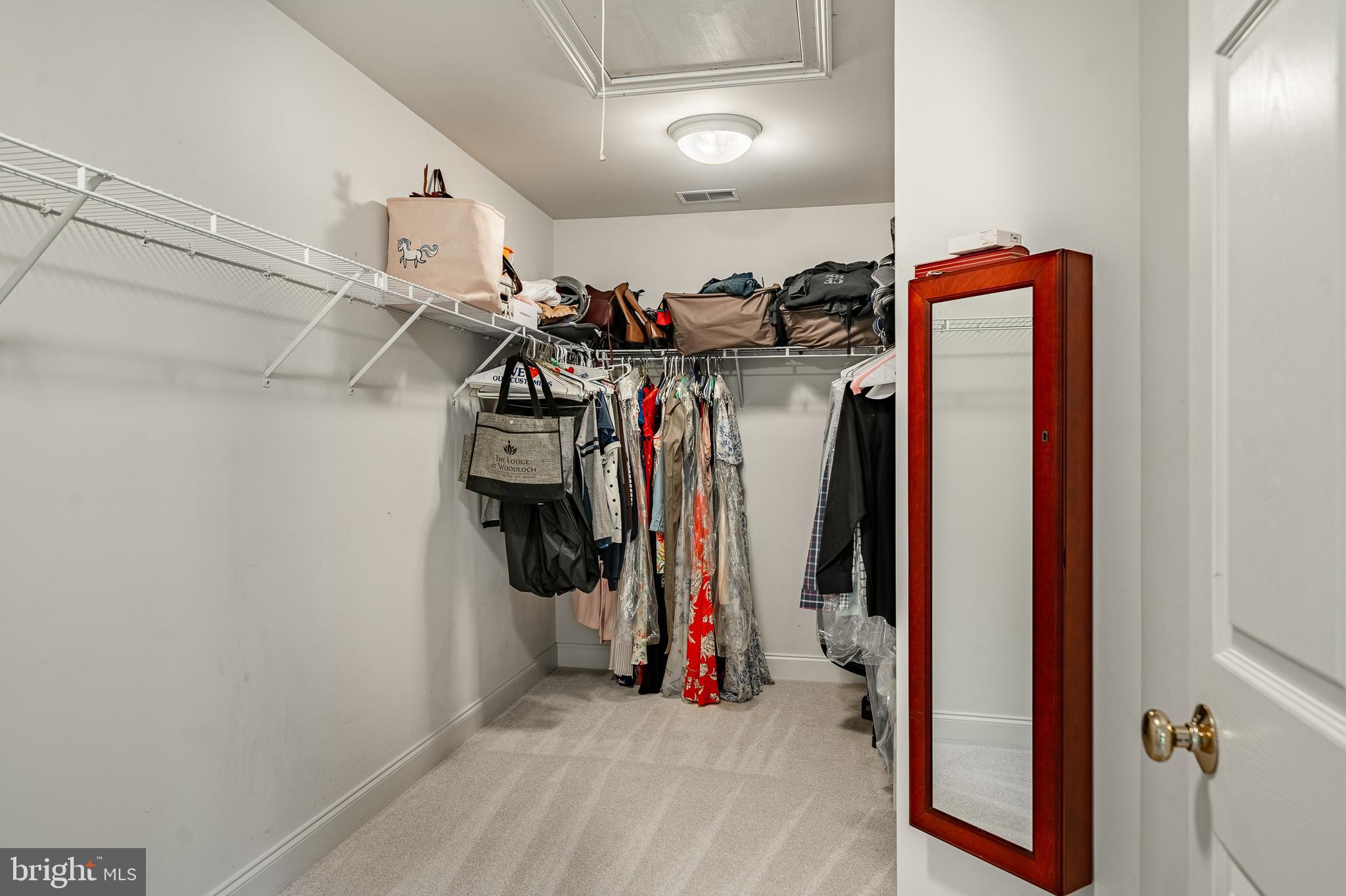 OAK HOLLOW - Residential