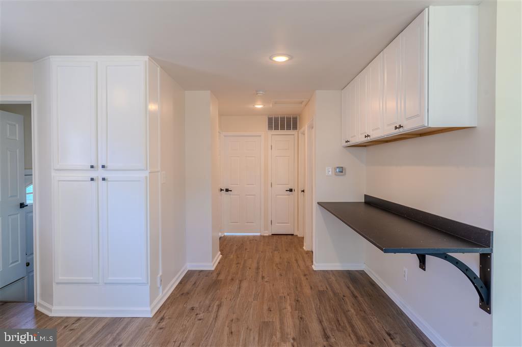 WHEATON HILLS - Residential