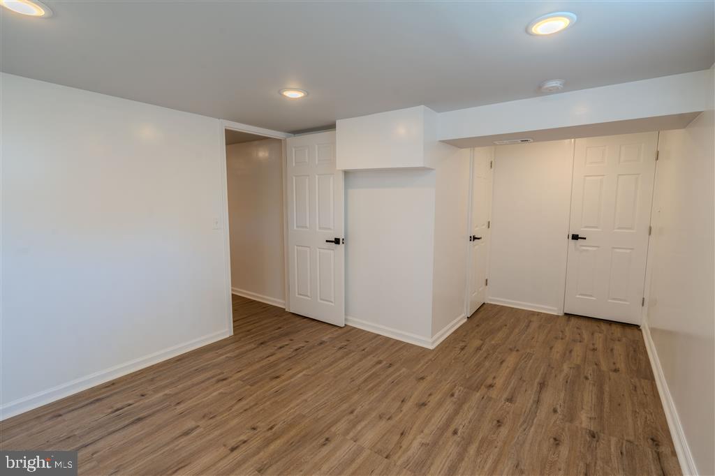 WHEATON HILLS - Residential
