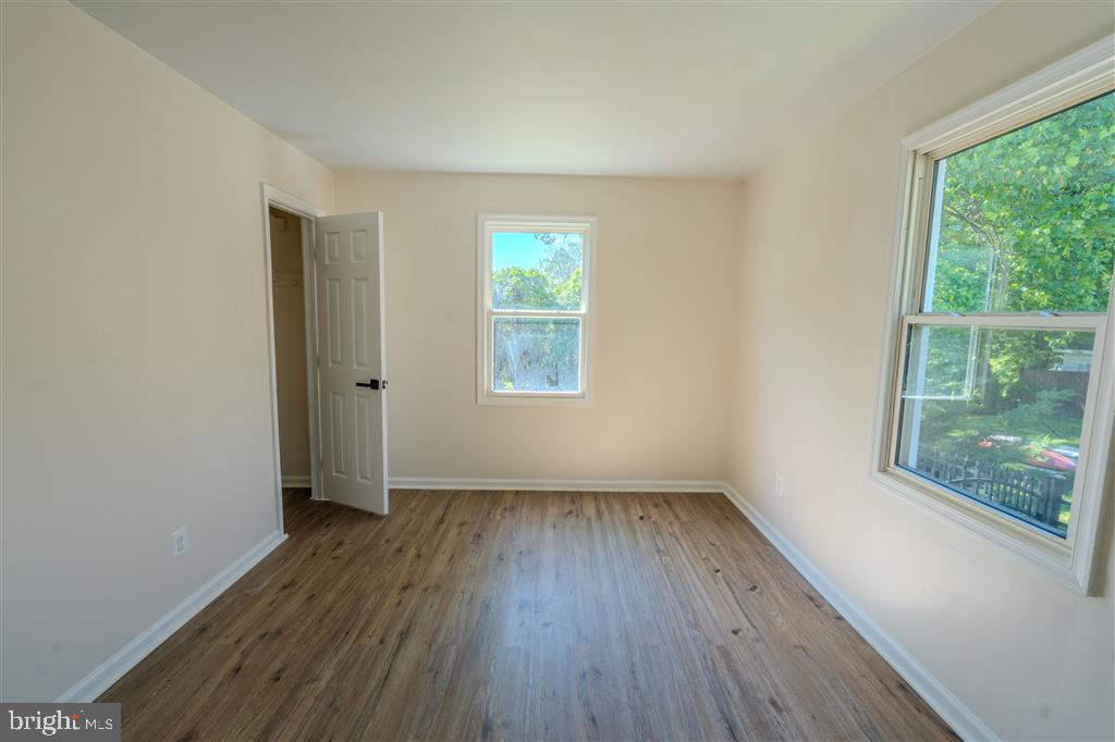 WHEATON HILLS - Residential