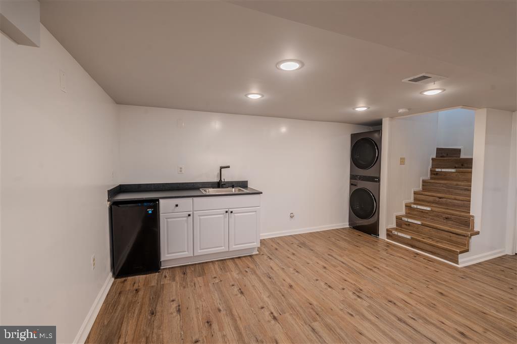 WHEATON HILLS - Residential