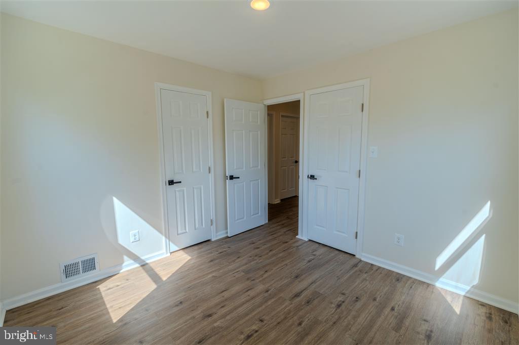 WHEATON HILLS - Residential