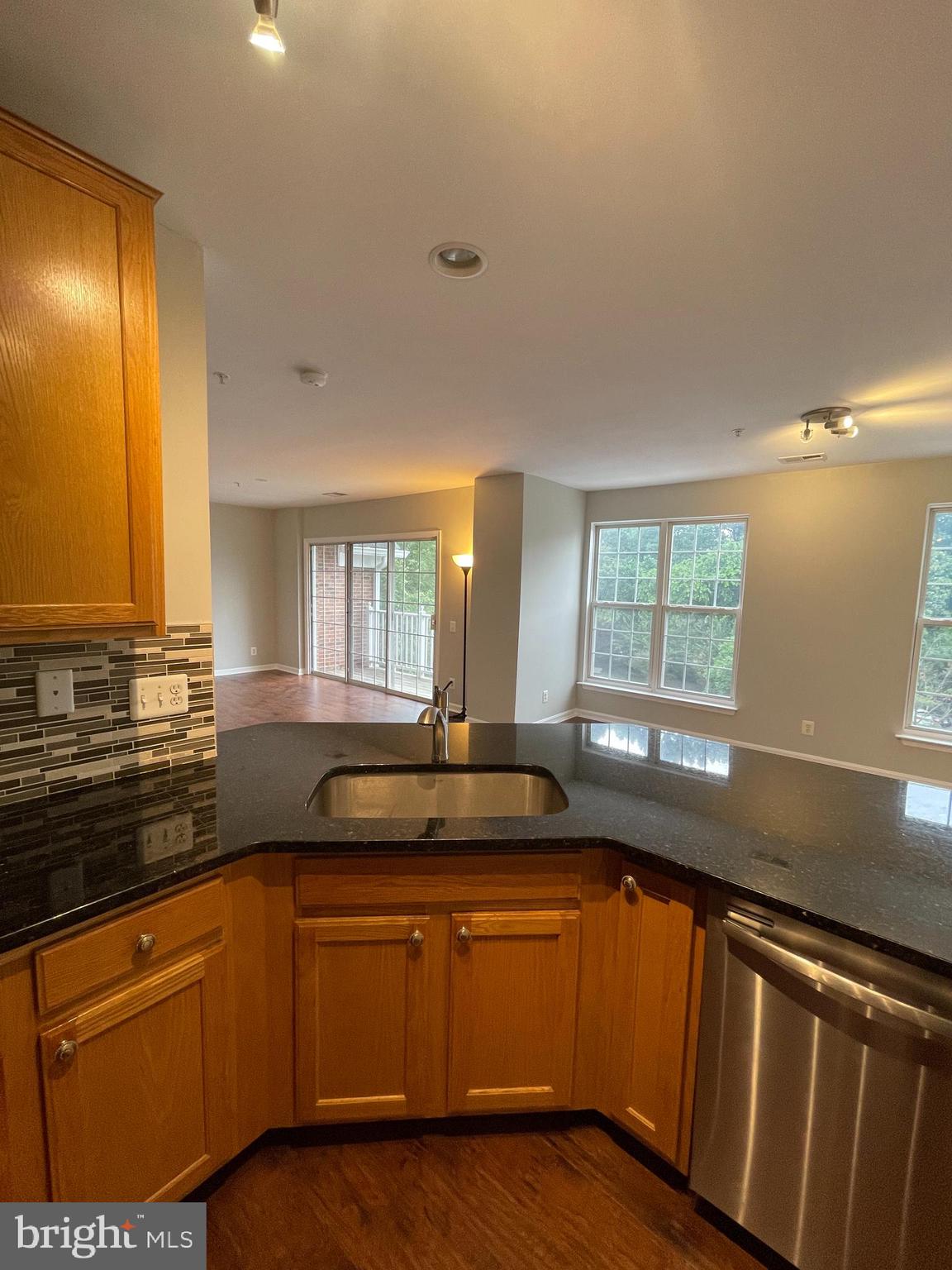 FAIR LAKES - Residential