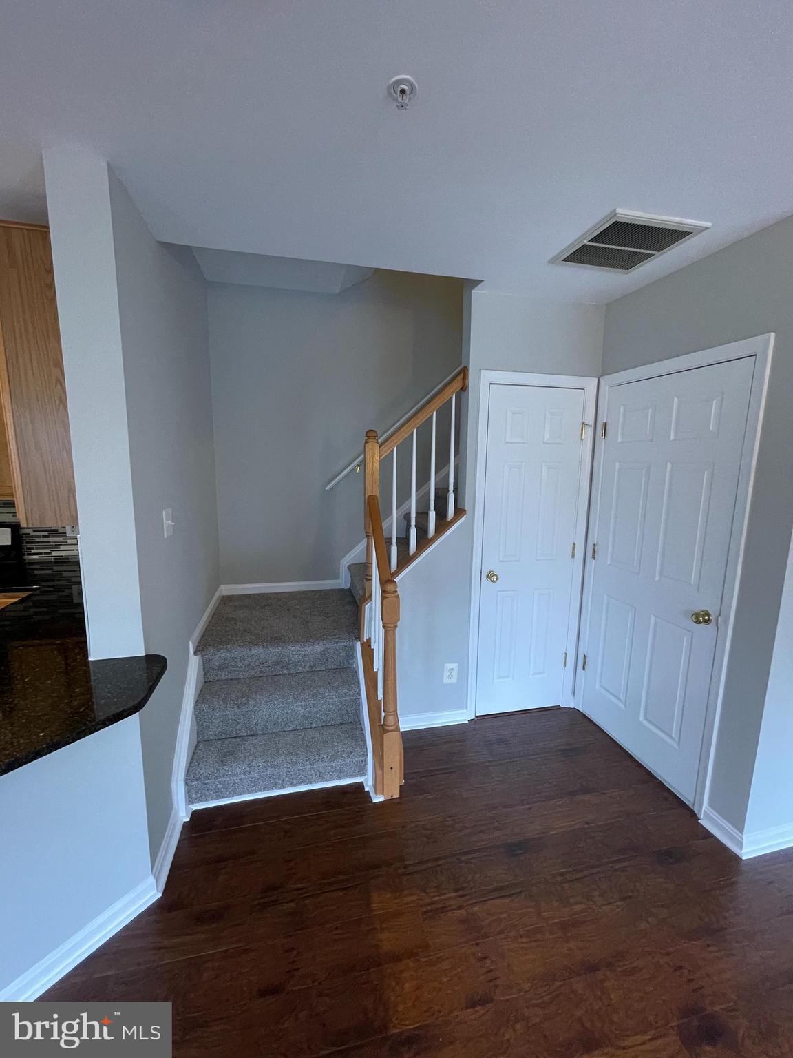 FAIR LAKES - Residential