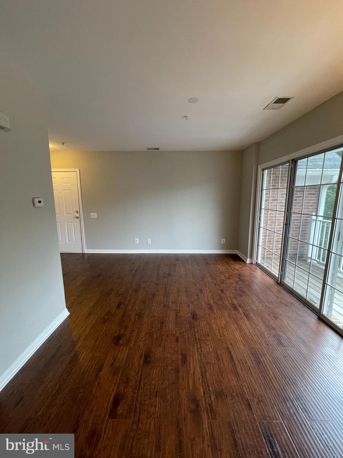 FAIR LAKES - Residential