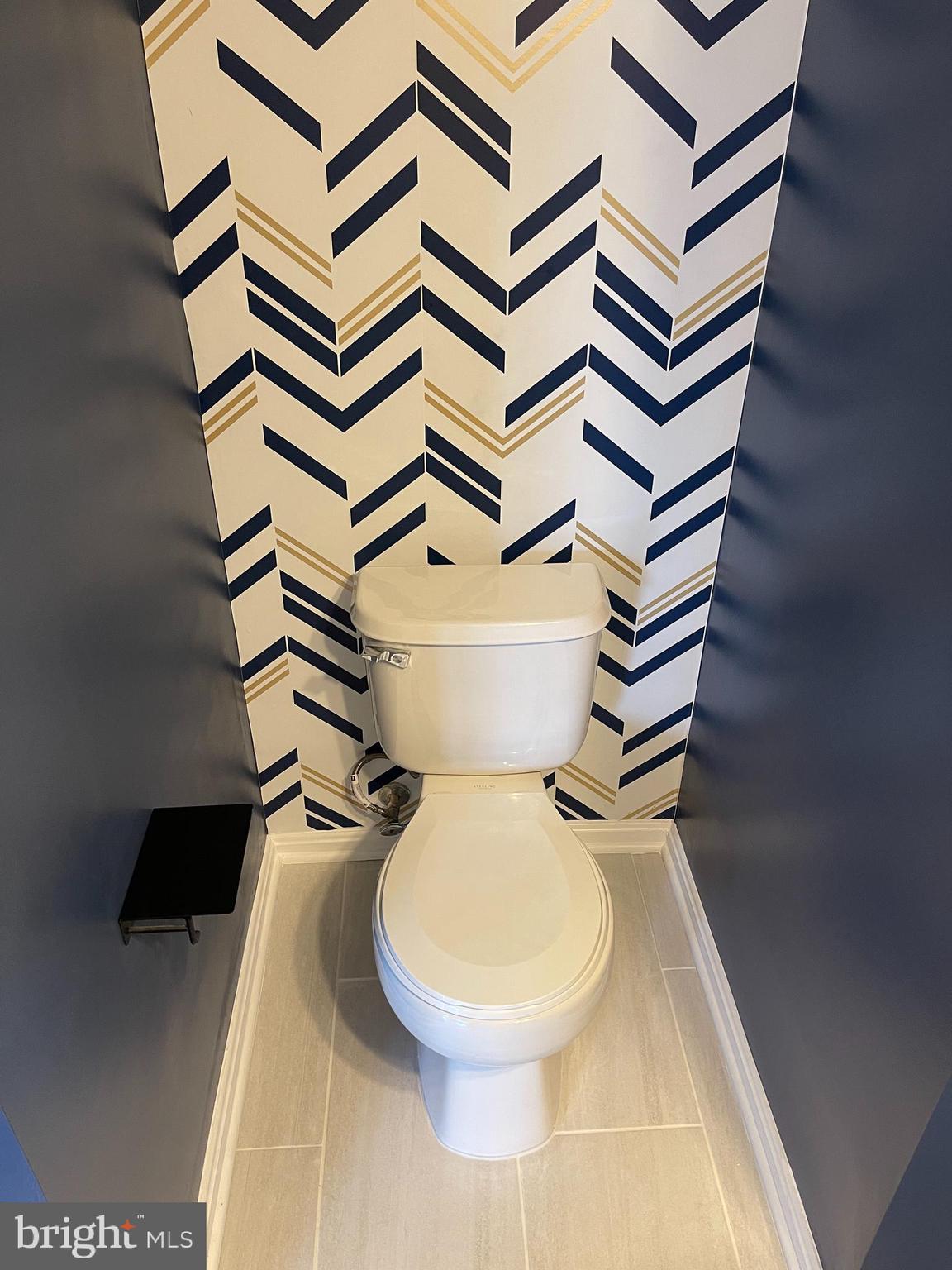 FAIR LAKES - Residential