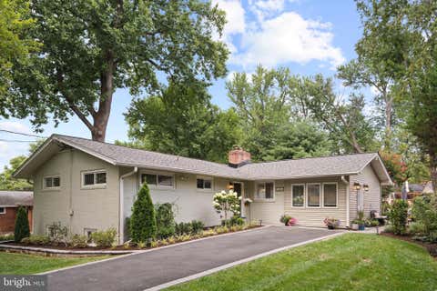 Photo of 3426 Brookwood Drive, FAIRFAX, VA 22030 (MLS # VAFC2008822)