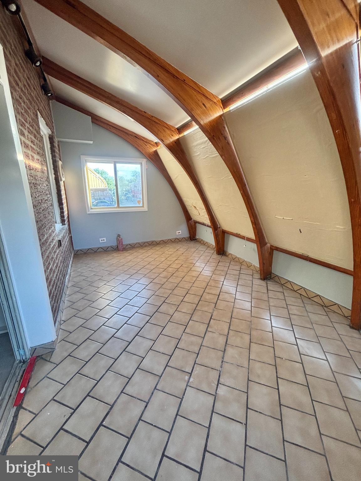 MAYFAIR - Residential