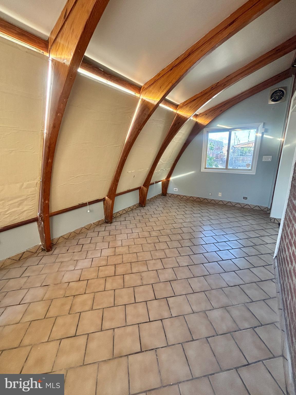 MAYFAIR - Residential