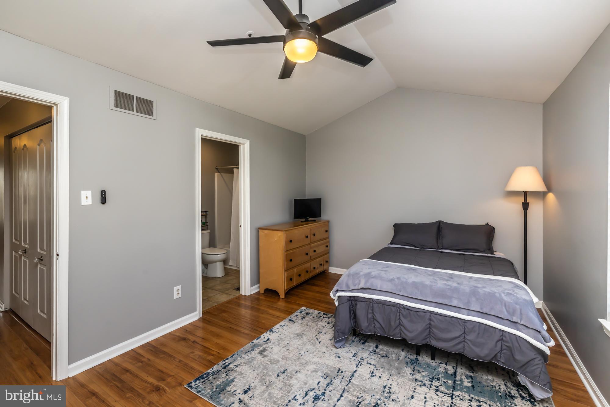 EXTON STATION - Residential