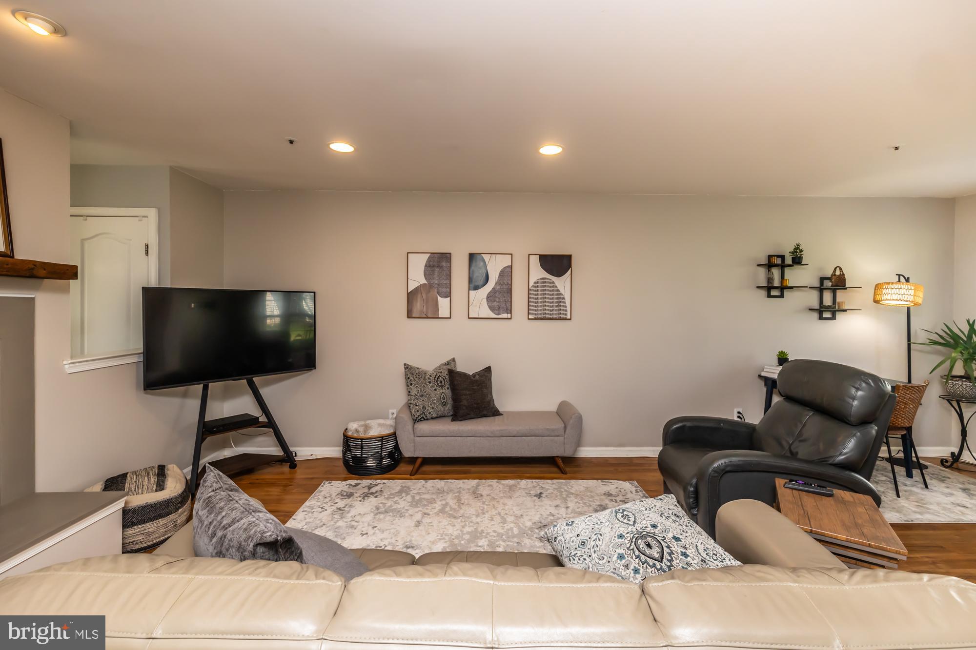 EXTON STATION - Residential