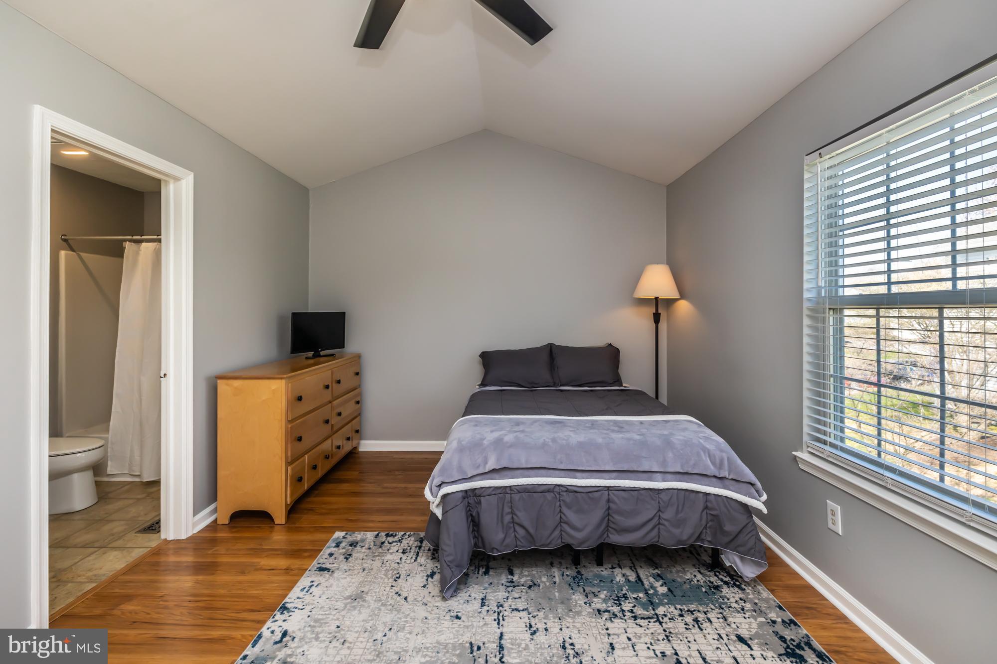 EXTON STATION - Residential