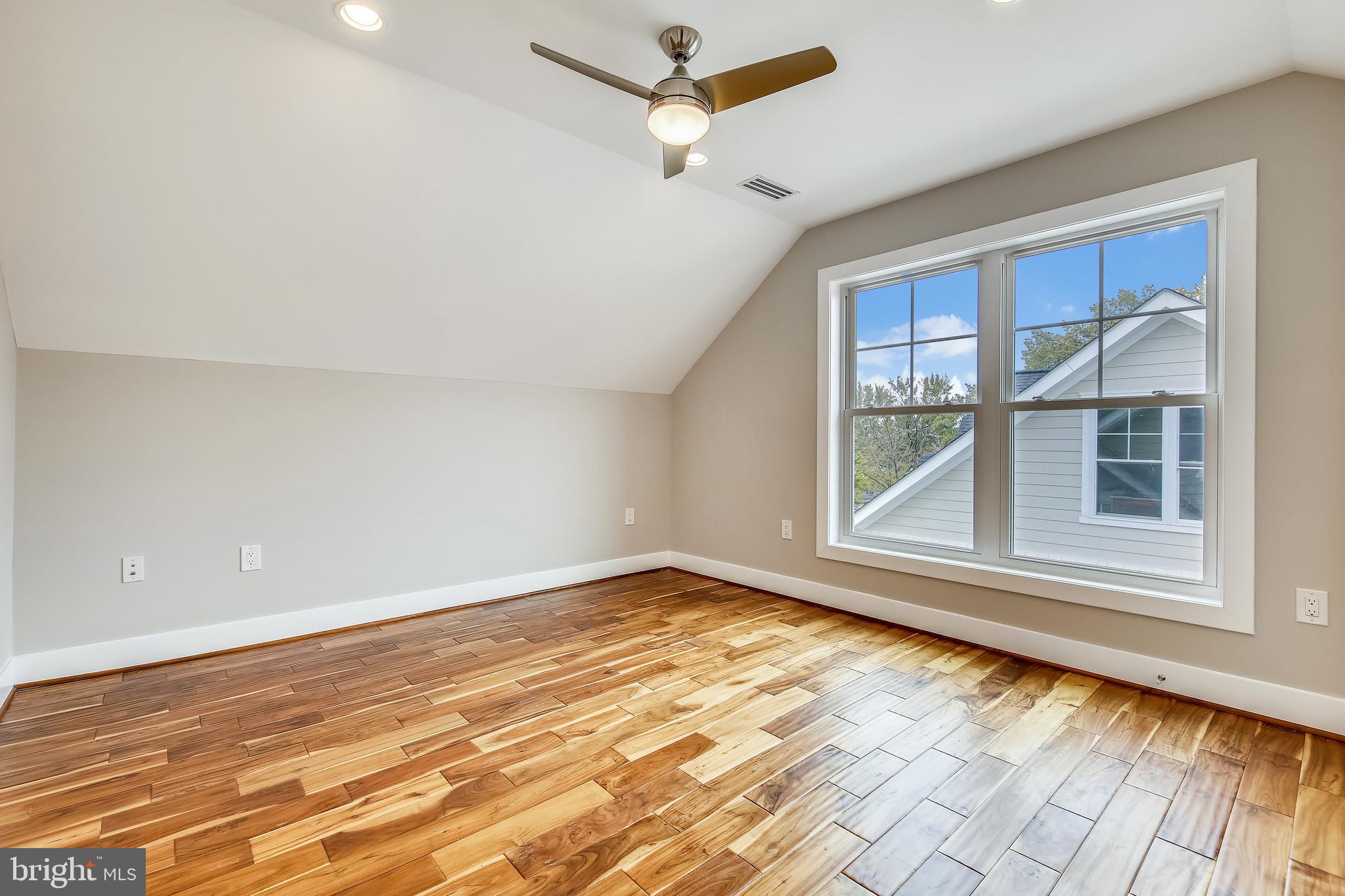 MARYMOUNT - Residential