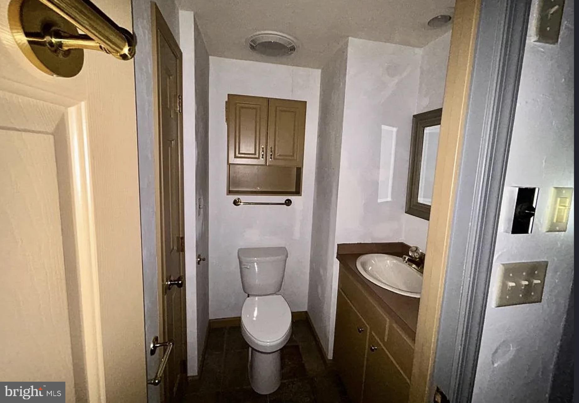 YORK - Residential Lease