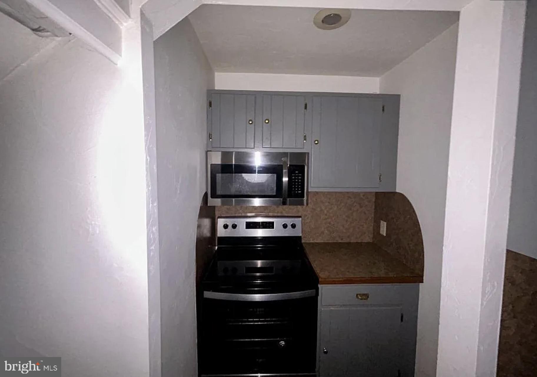 YORK - Residential Lease