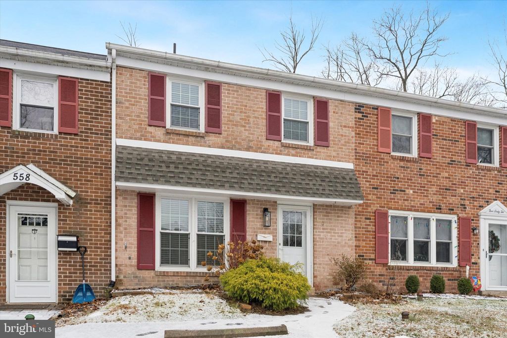 Photo of 560 Newbury Court, SELLERSVILLE, PA 18960 (MLS # PABU2111036)