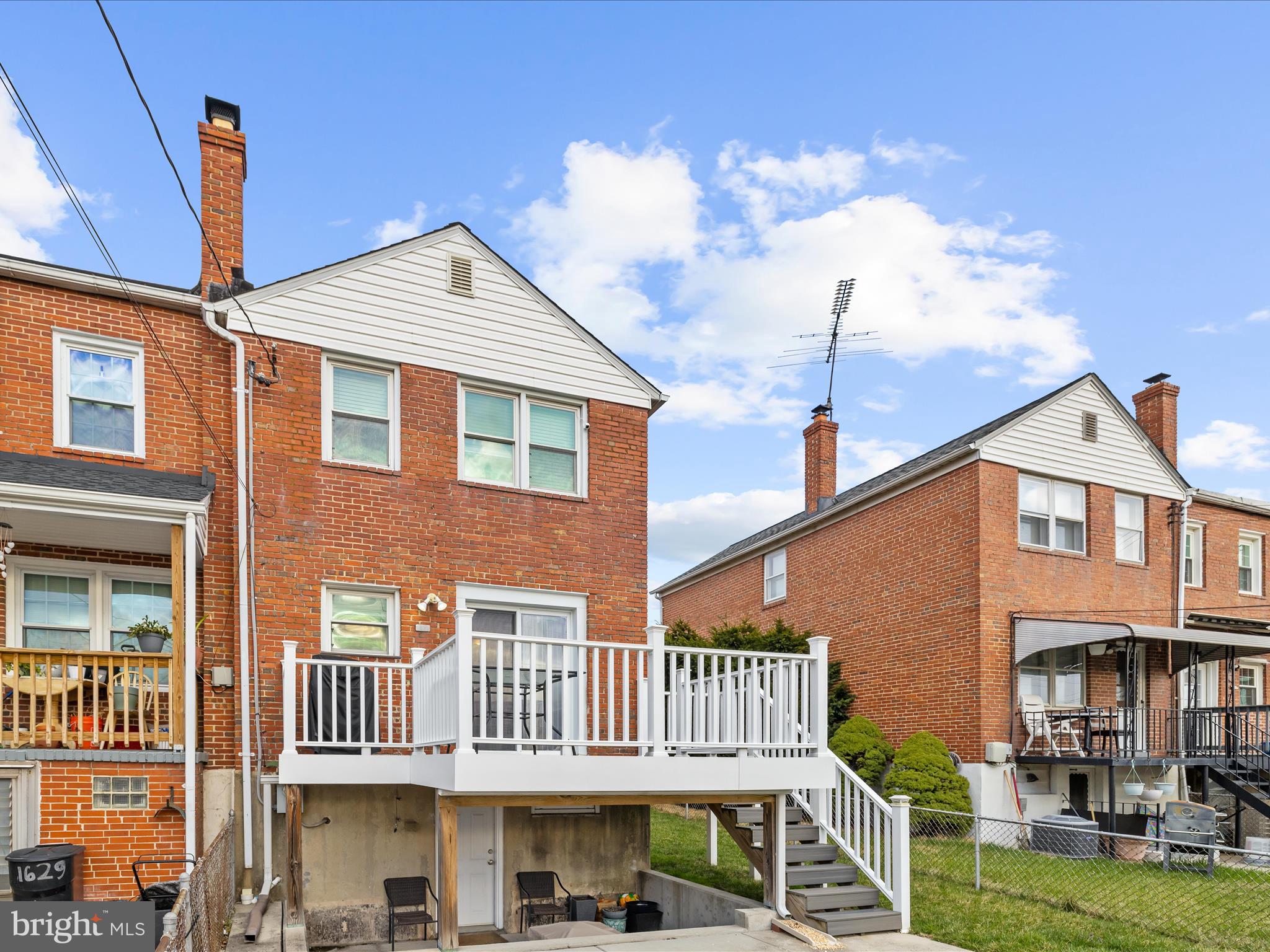 MERRITT HOMES - Residential