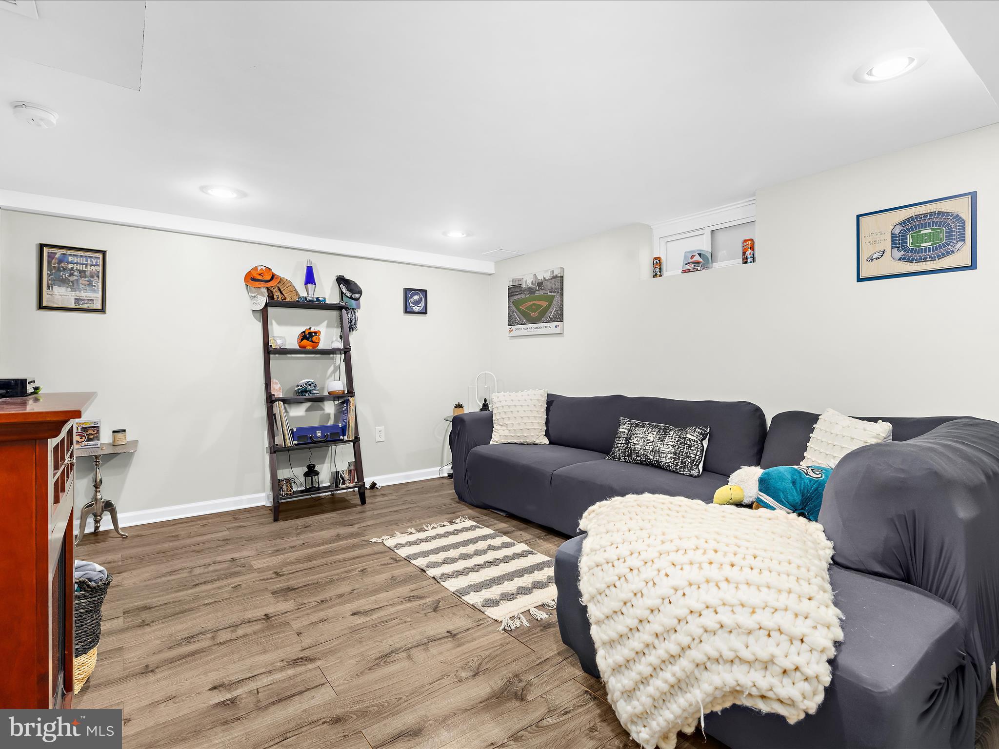 MERRITT HOMES - Residential