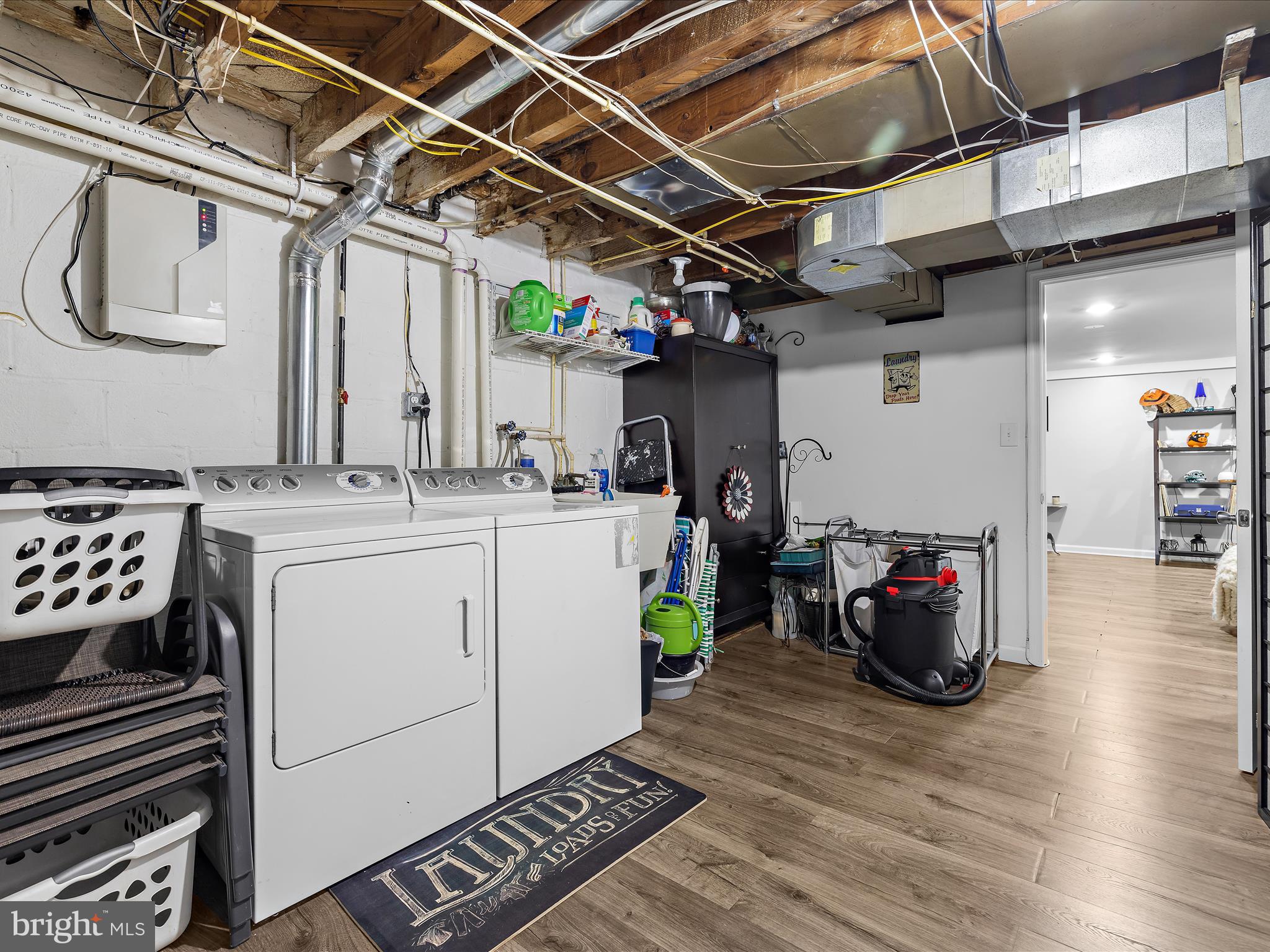 MERRITT HOMES - Residential