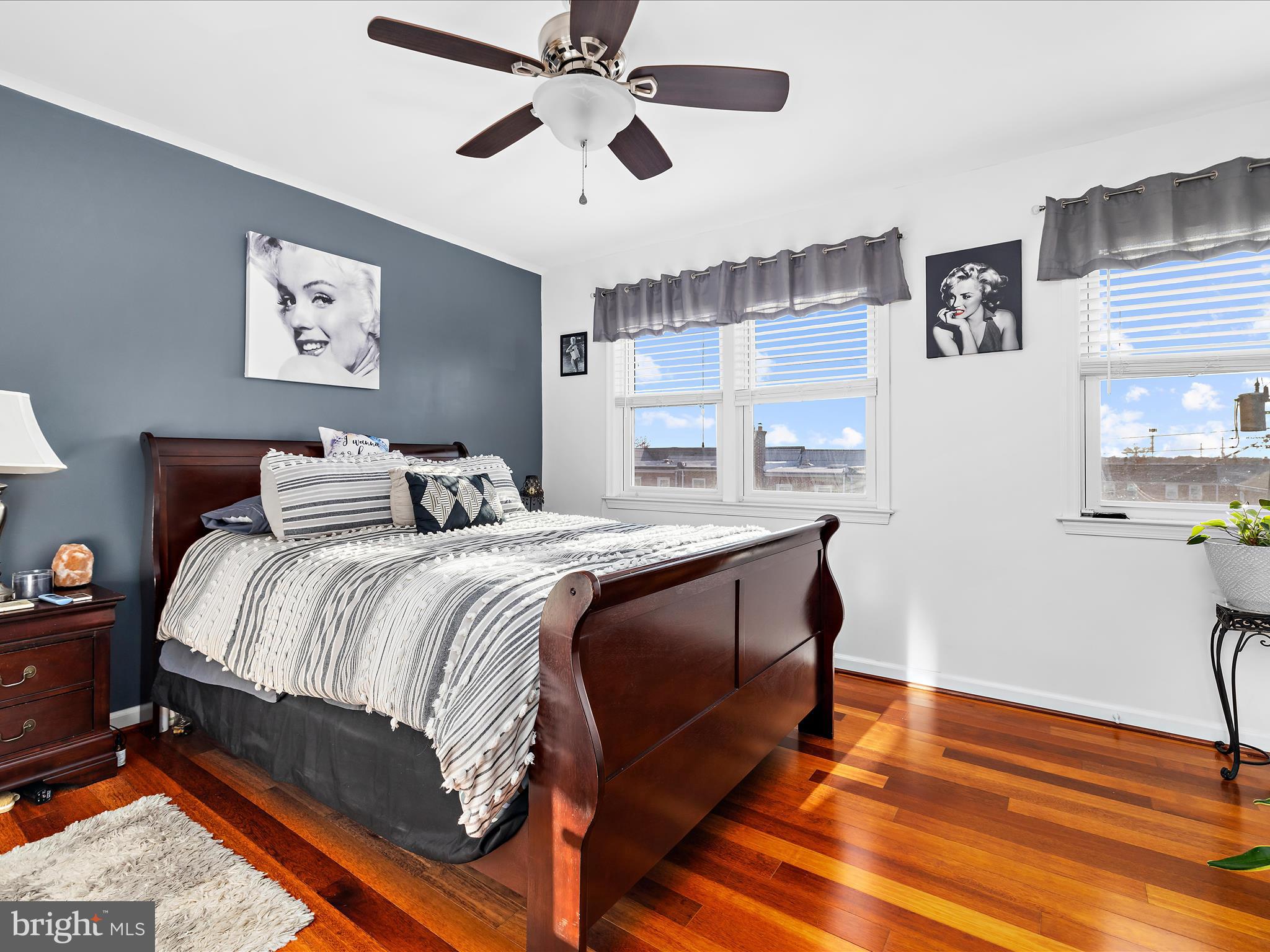 MERRITT HOMES - Residential