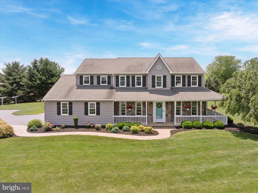 Photo of 5790 Cedar Glen Drive, NARVON, PA 17555 (MLS # PALA2071644)