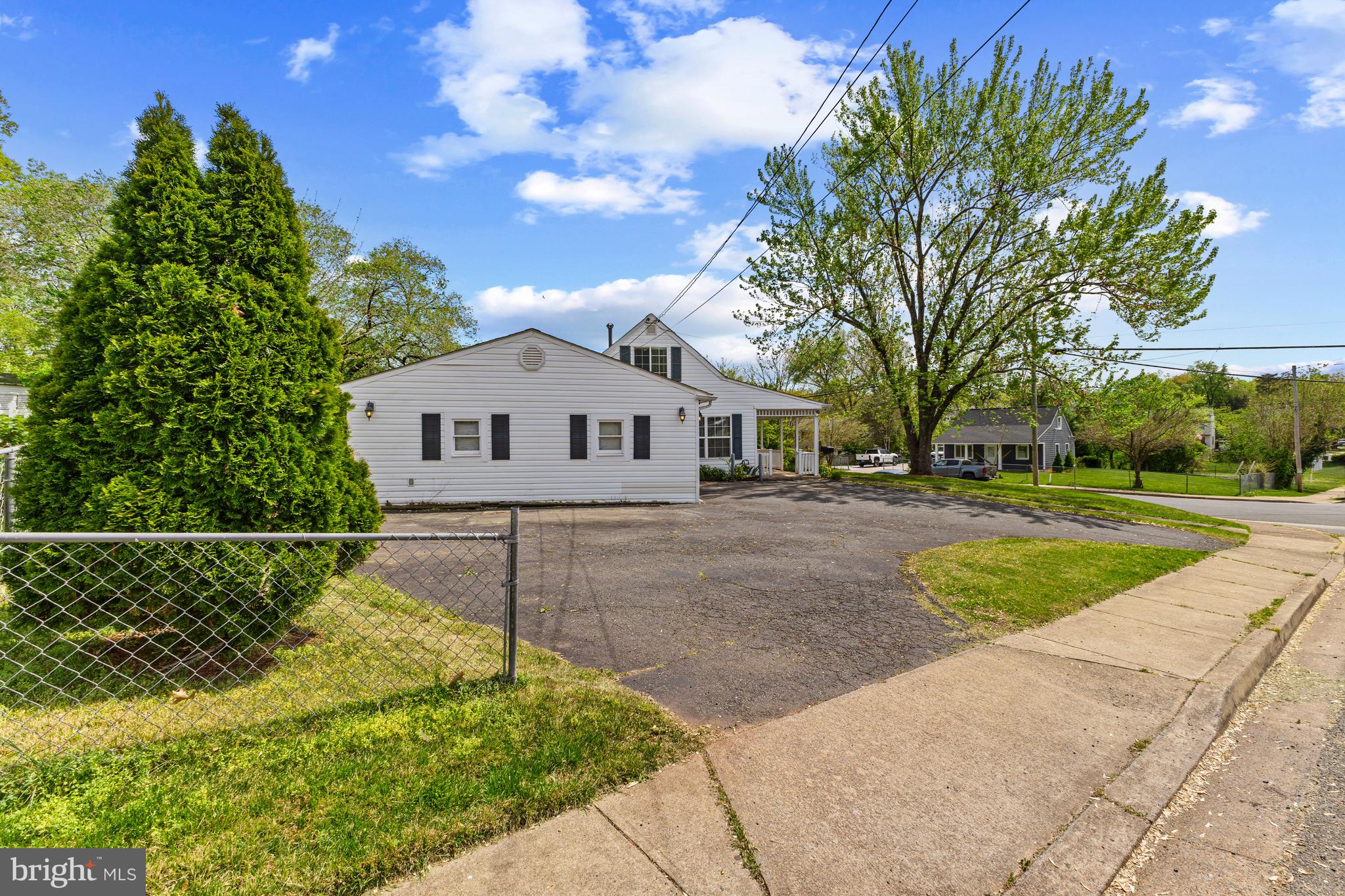 MANASSAS PARK - Residential