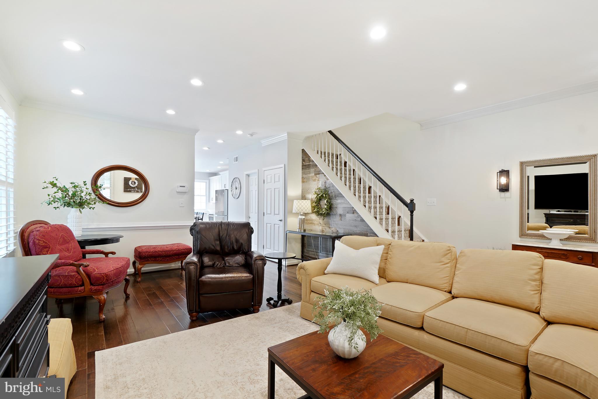 345 CHESTERTOWN STREET