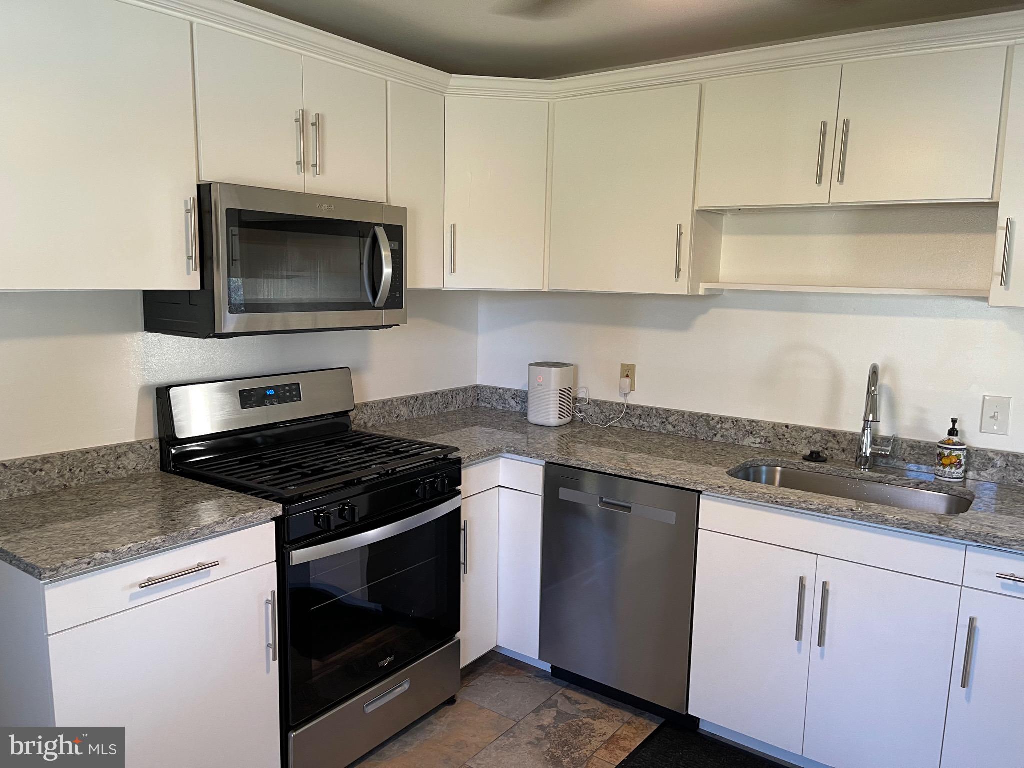 RIVERDALE PARK - Residential Lease