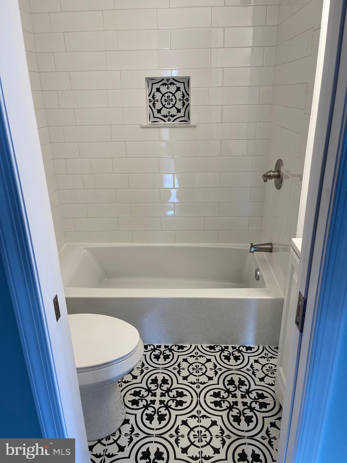 RIVERDALE PARK - Residential Lease