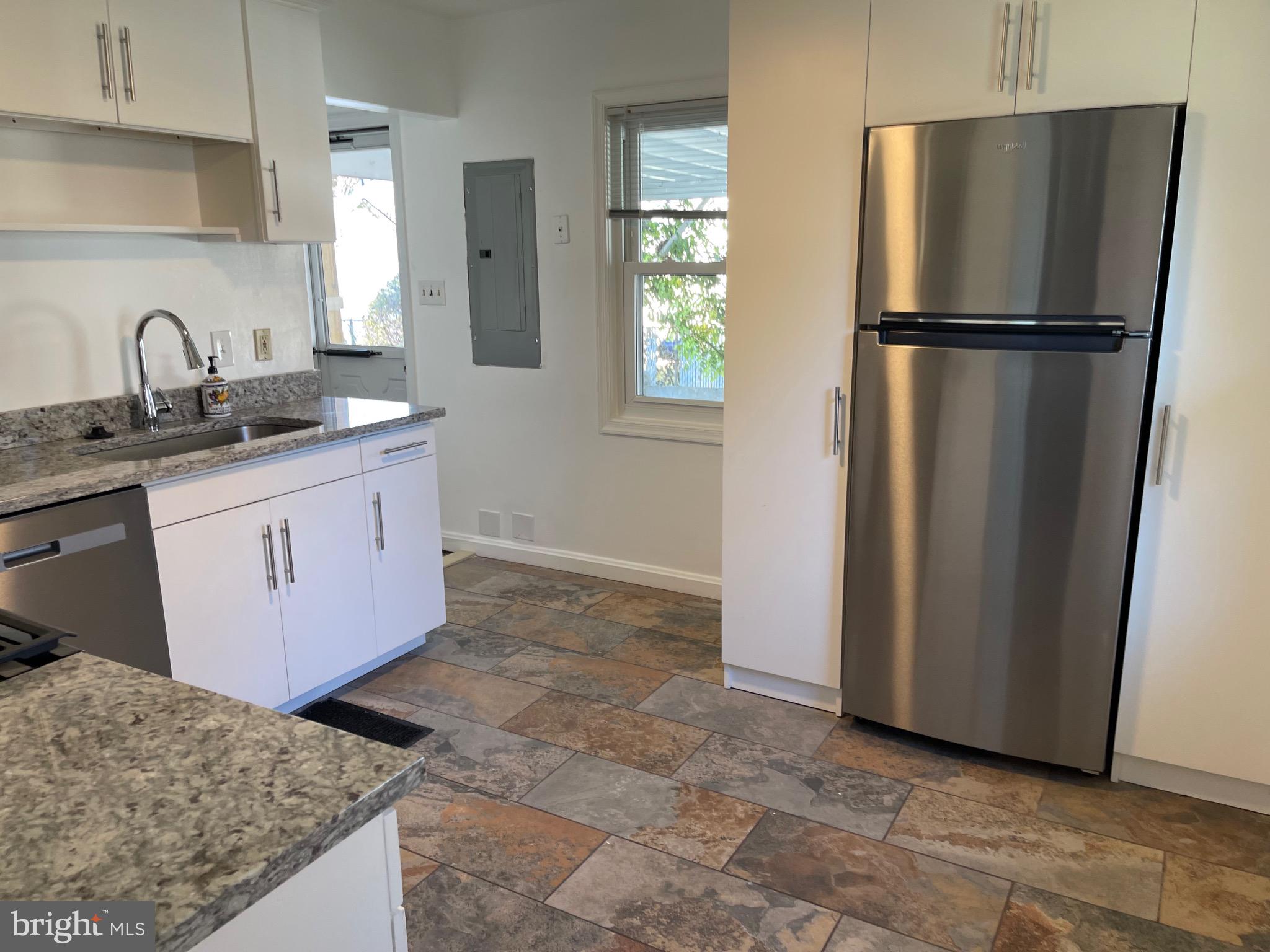 RIVERDALE PARK - Residential Lease