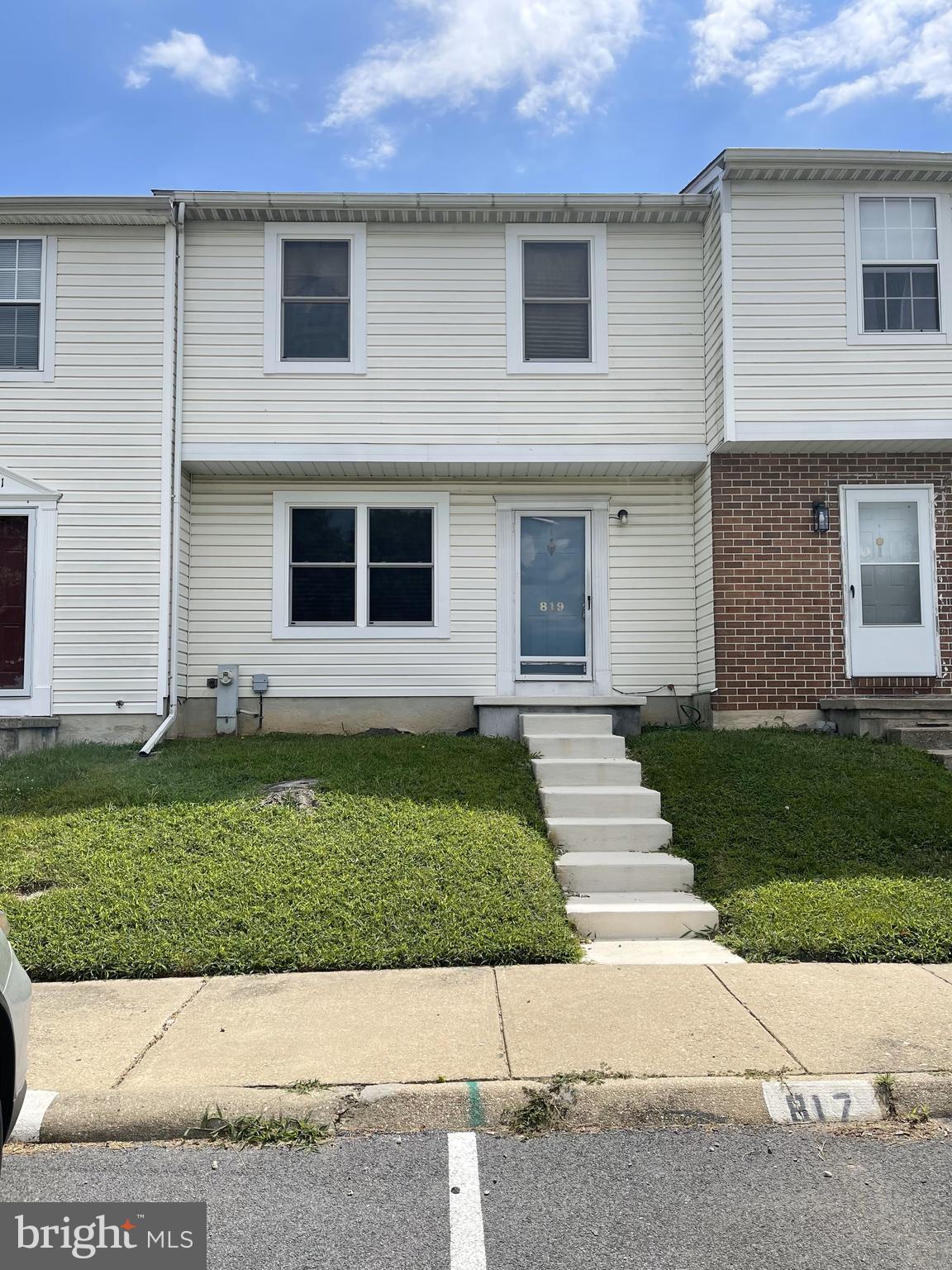 WOODBRIDGE CENTER - Residential
