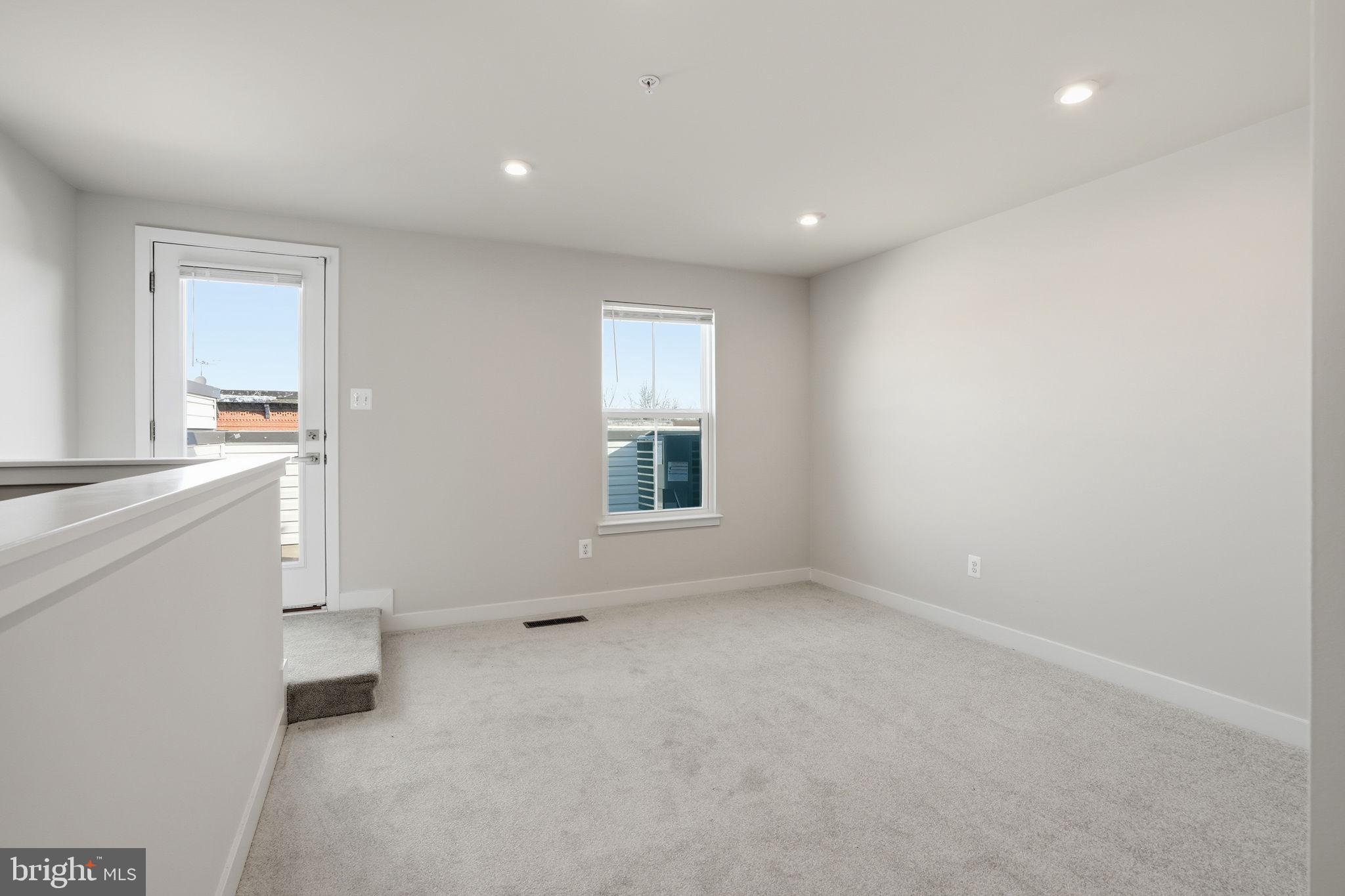 RESERVOIR HILL - Residential