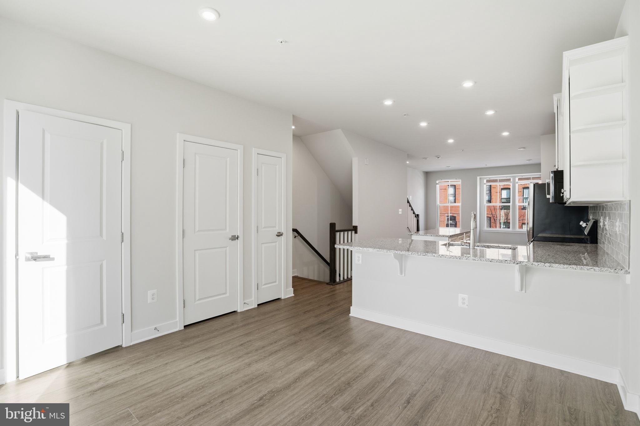 RESERVOIR HILL - Residential