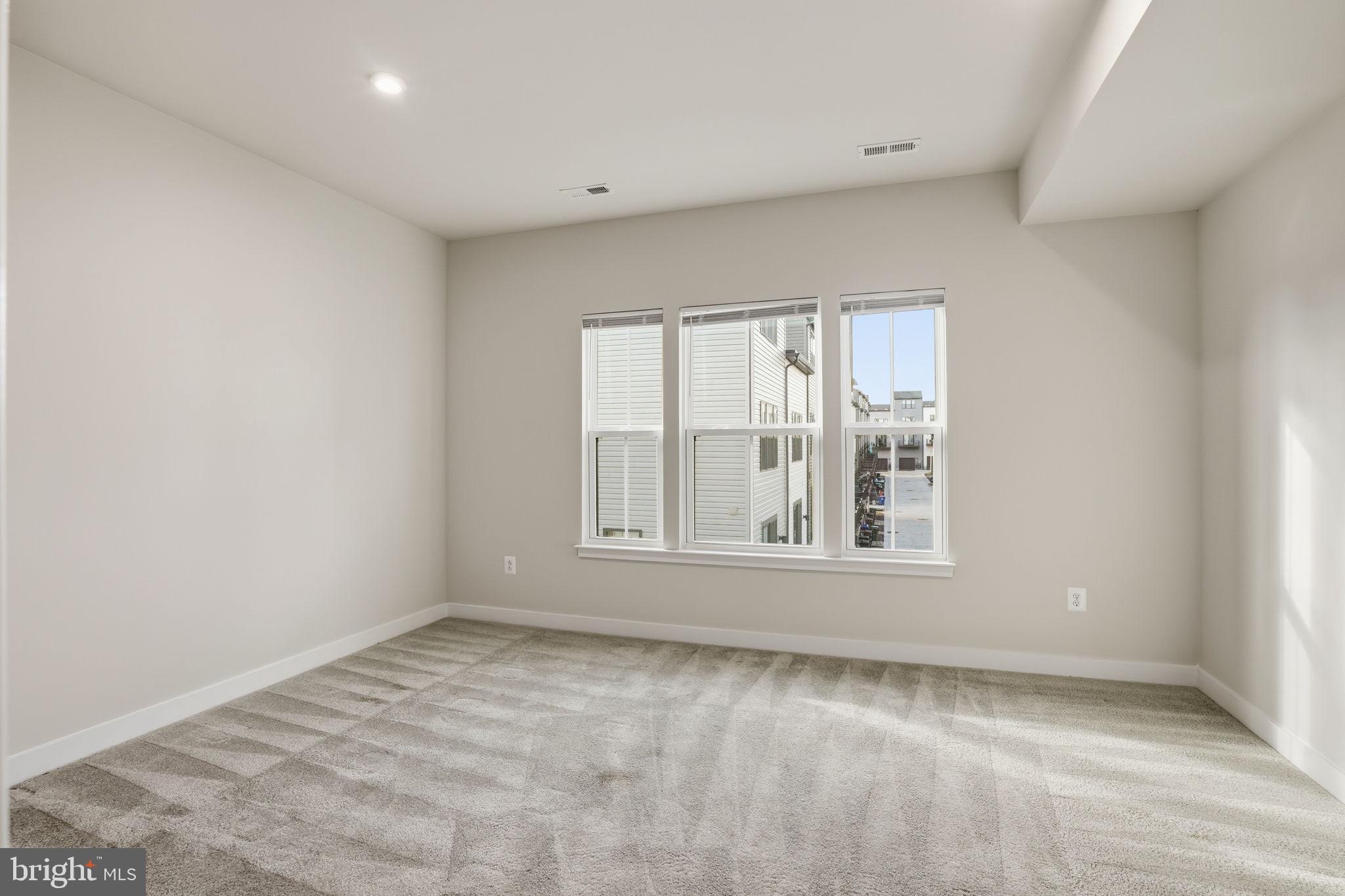 RESERVOIR HILL - Residential