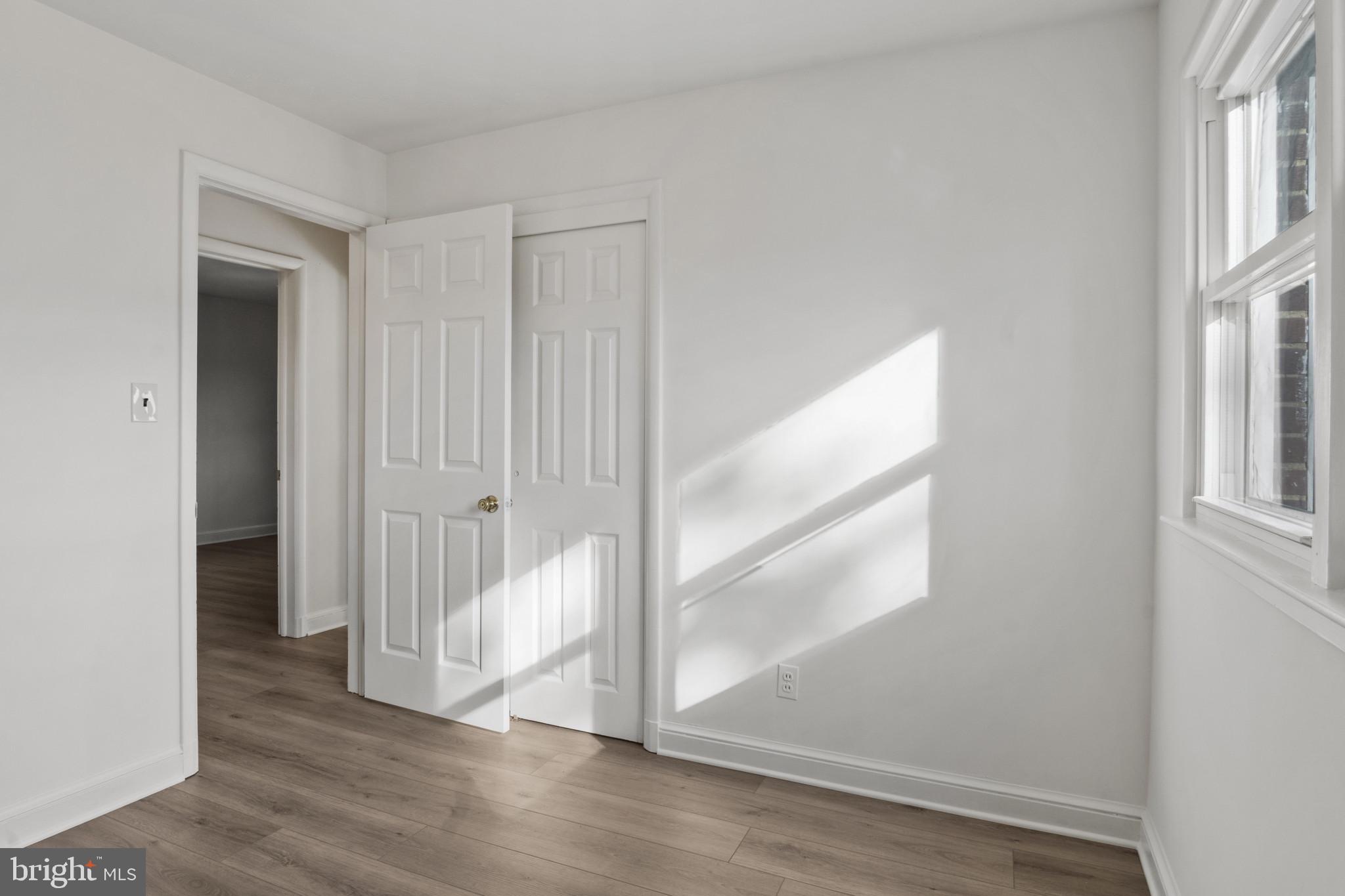 LINCOLNIA HILLS - Residential