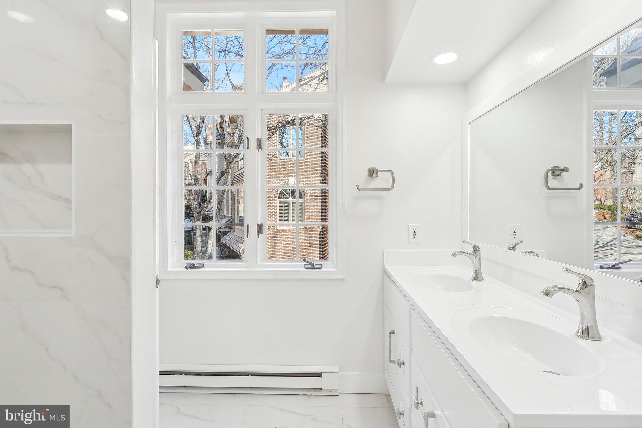 BROOKMONT - Residential