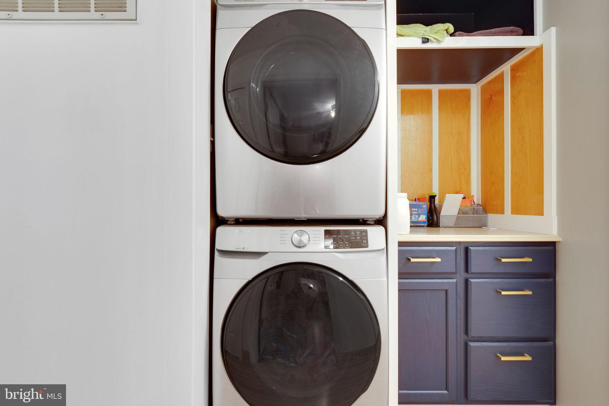 CLASSIC SHORES - Residential