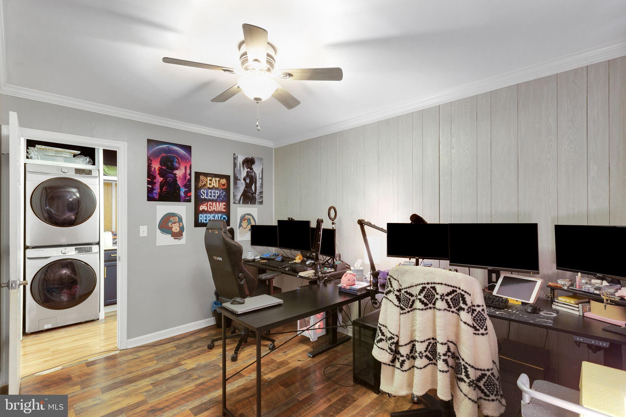 CLASSIC SHORES - Residential