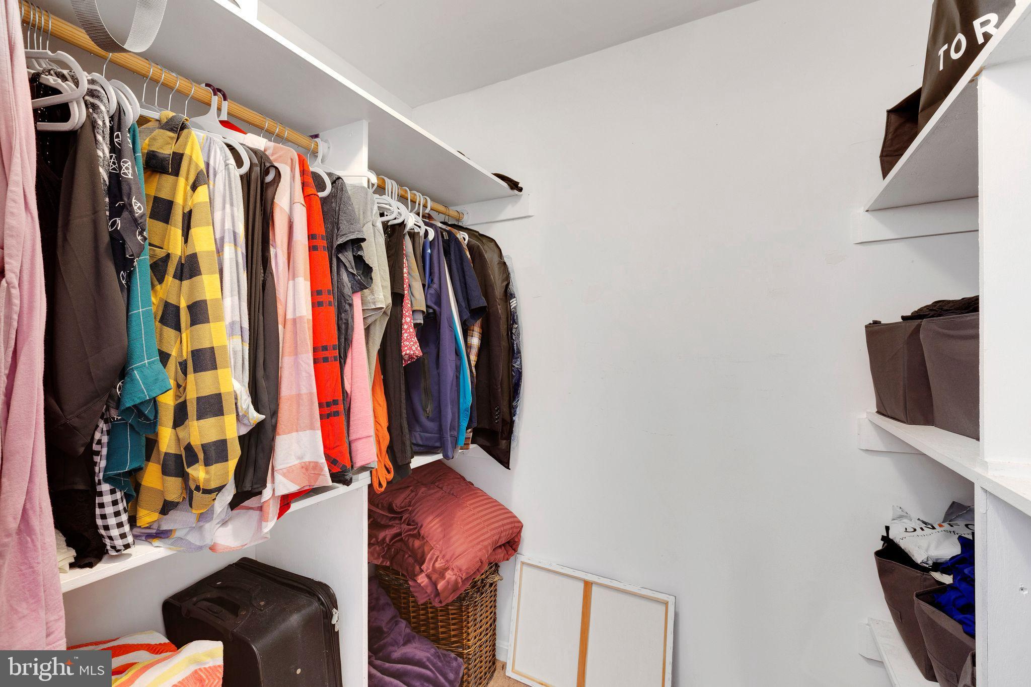 CLASSIC SHORES - Residential