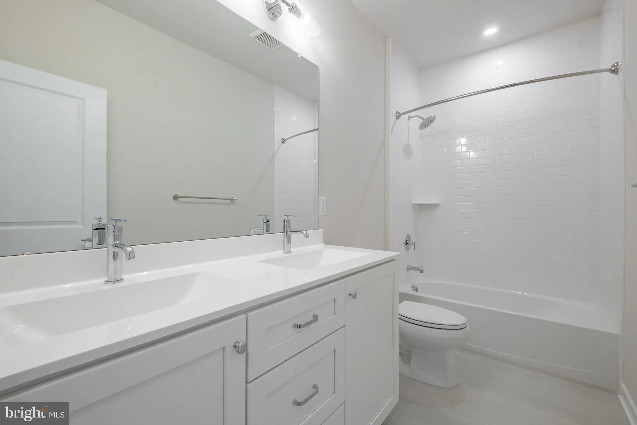 King Of Prussia, Pennsylvania 19406, United States, 3 Bedrooms Bedrooms, ,3 BathroomsBathrooms,Residential,Active,254200