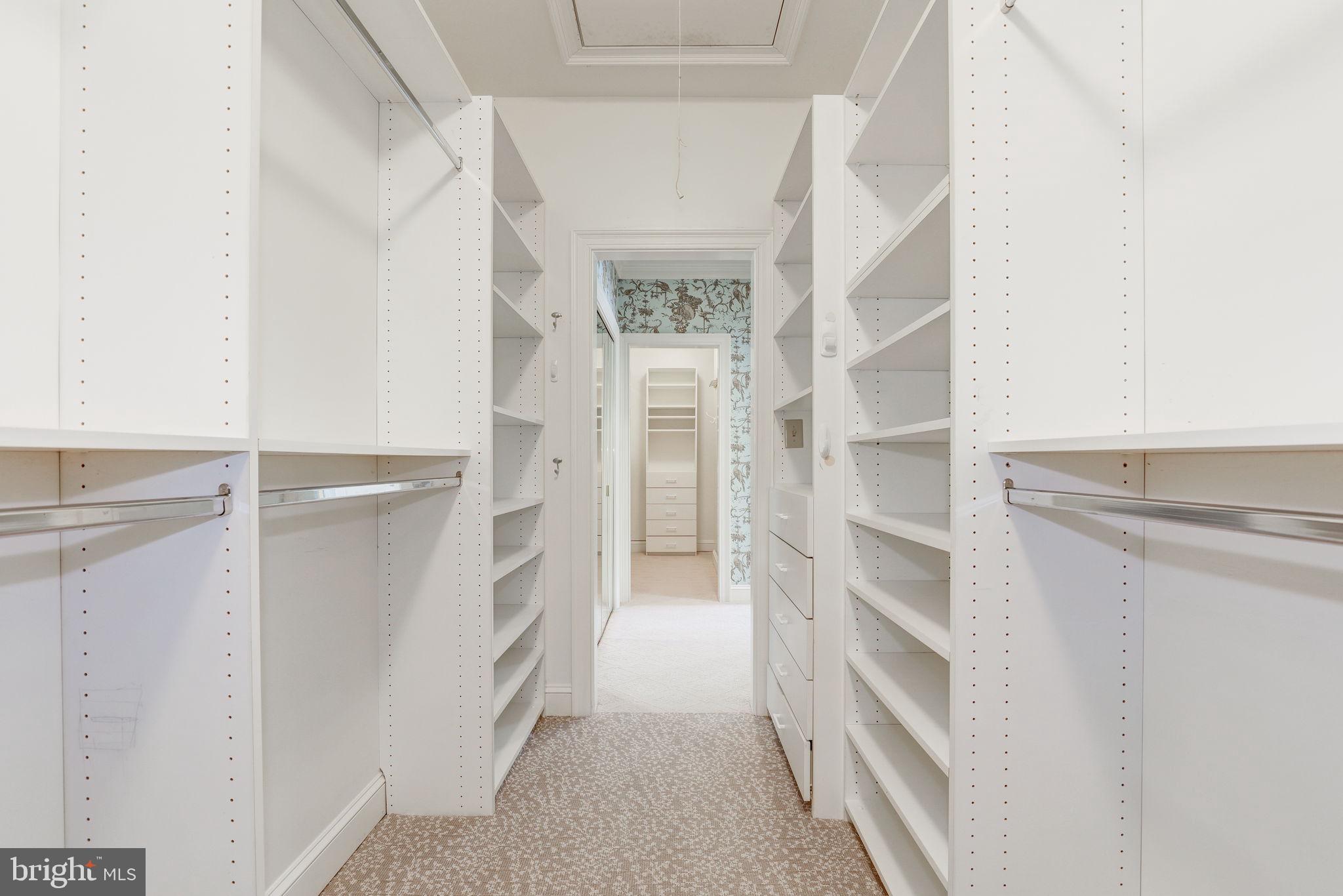 AVENEL - Residential